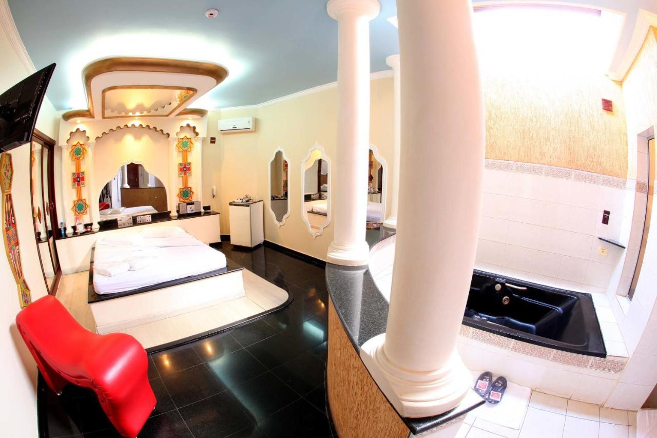 Hotel & Motel Le Baron (Adults Only) Porto Ferreira Bilik gambar