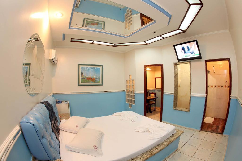 Hotel & Motel Le Baron (Adults Only) Porto Ferreira Bilik gambar