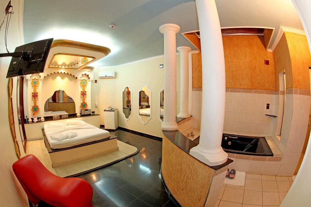 Hotel & Motel Le Baron (Adults Only) Porto Ferreira Bilik gambar