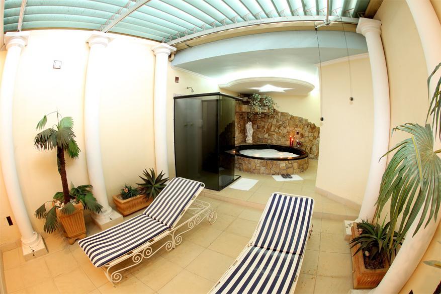 Hotel & Motel Le Baron (Adults Only) Porto Ferreira Luaran gambar