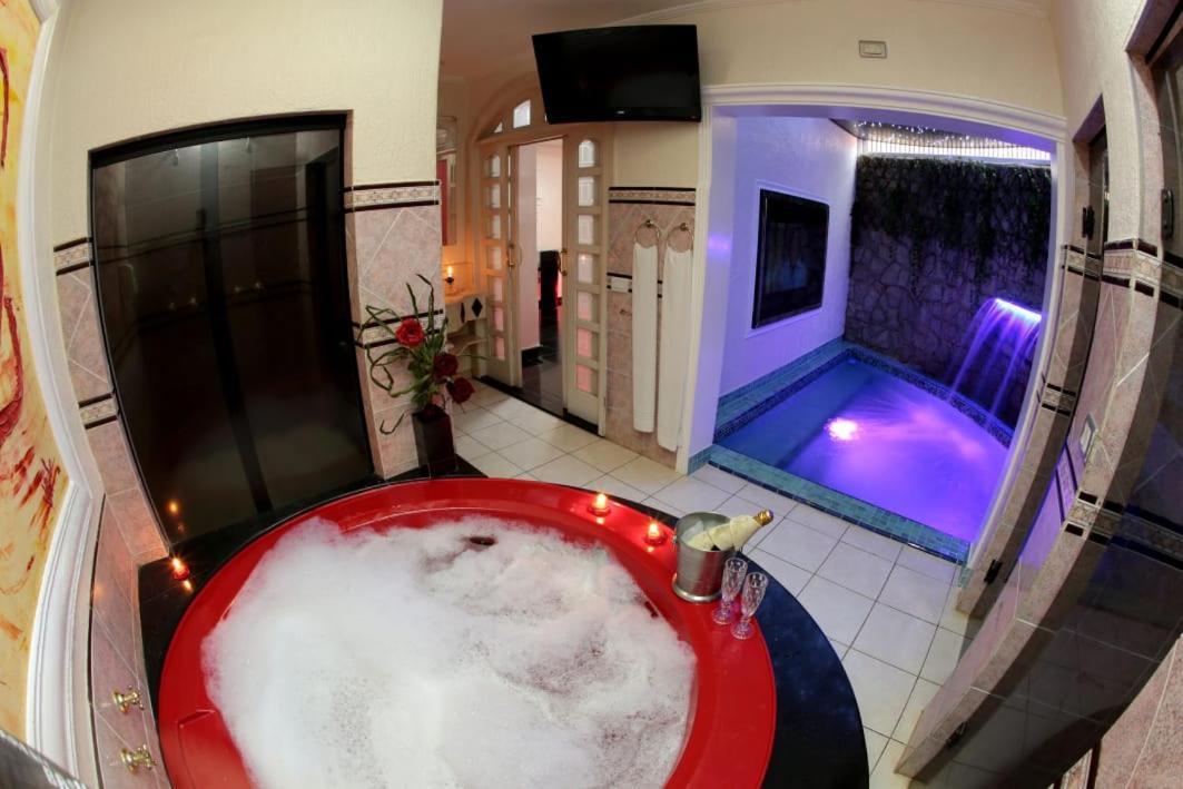 Hotel & Motel Le Baron (Adults Only) Porto Ferreira Luaran gambar